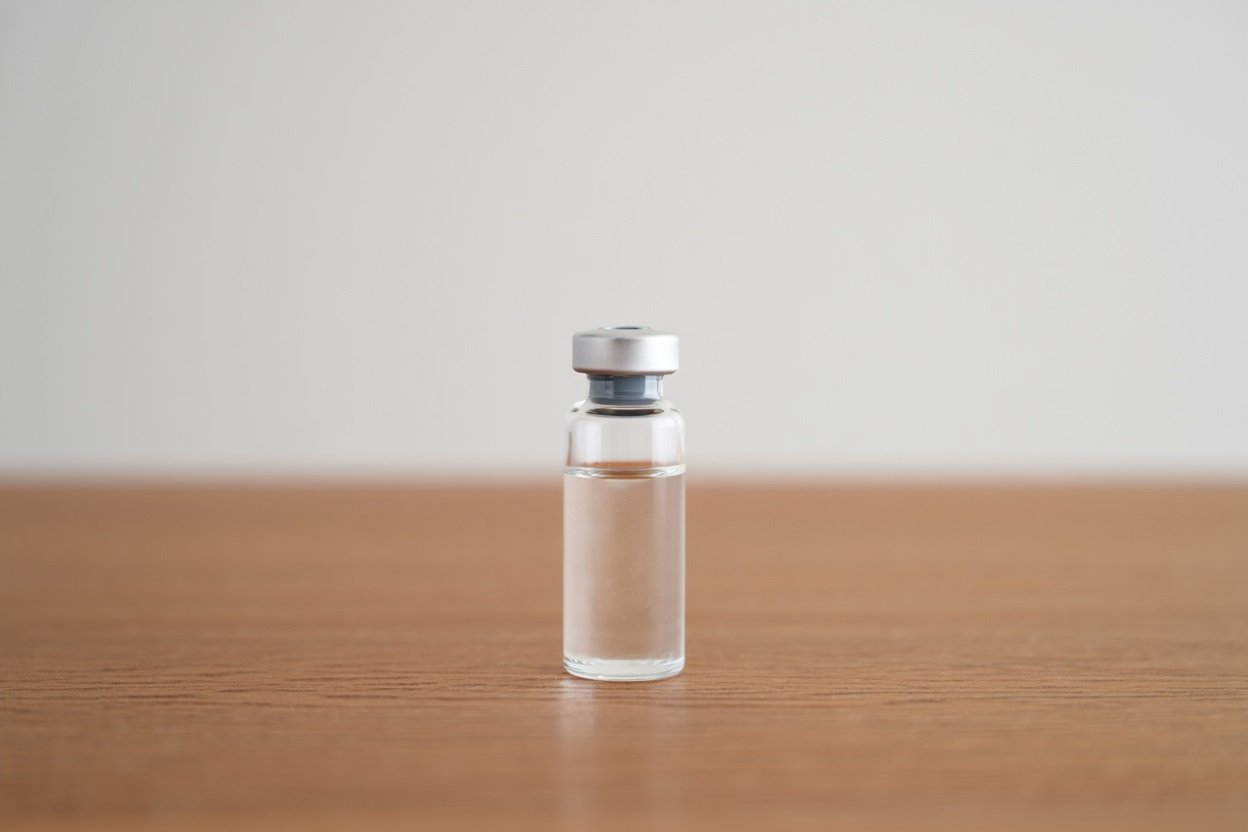 Что такое кетамин Мужчина сидит на стуле